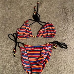 Venus string bikini